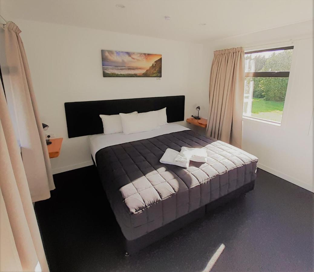 Last Light Lodge Tuatapere 외부 사진
